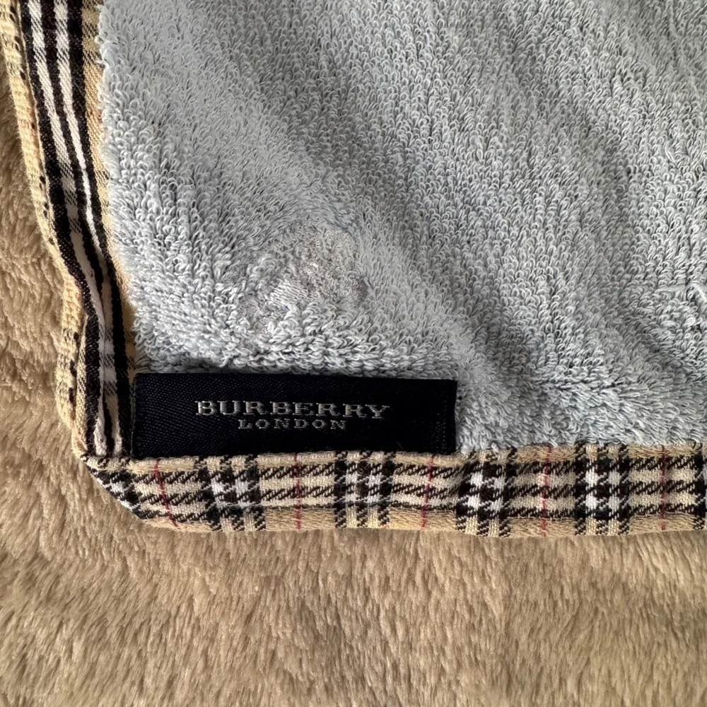 Burberry London Nova Check Trim Washcloth Towel
